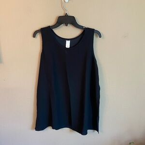Wynne Layers Crepe Black Tank L
